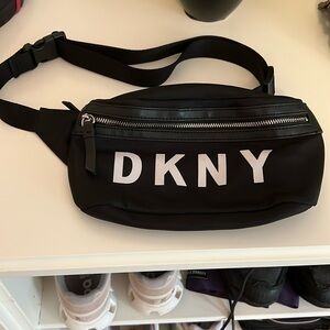 DKNY belt bag